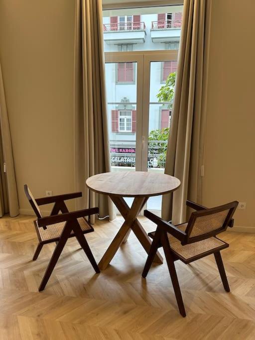 פונשל Downtown Collection Apartments מראה חיצוני תמונה